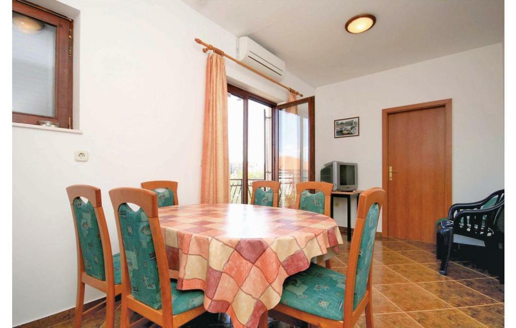 Apartments Perina シベニク エクステリア 写真